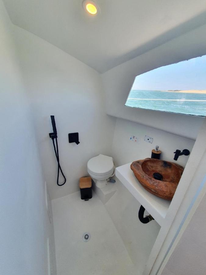 فندق Barco Casa Catamara Sleepandboat فارو المظهر الخارجي الصورة