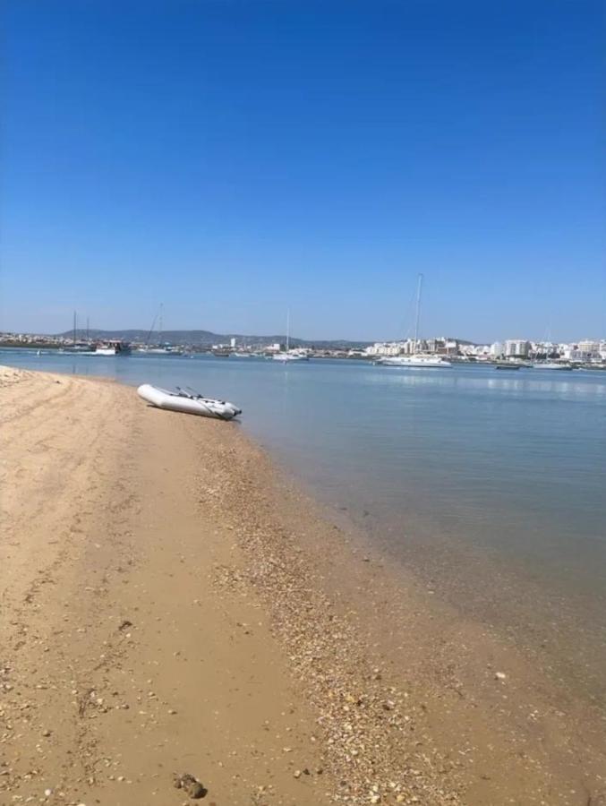 فندق Barco Casa Catamara Sleepandboat فارو المظهر الخارجي الصورة
