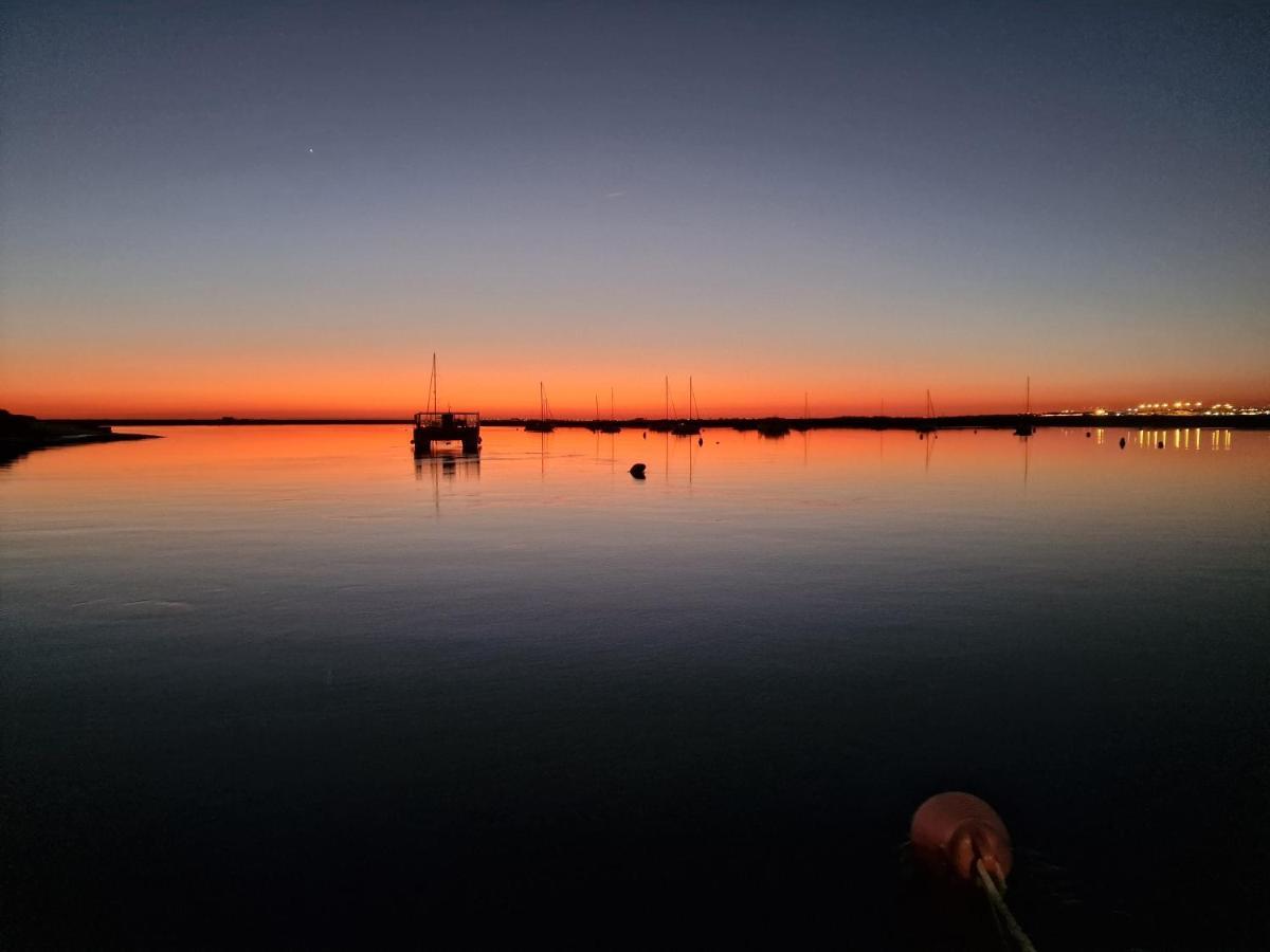 فندق Barco Casa Catamara Sleepandboat فارو المظهر الخارجي الصورة